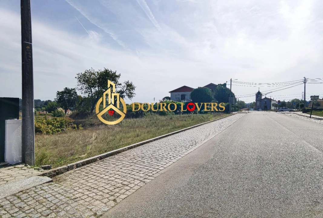 Terreno para Venda em Santa Marinha e São Pedro da Afurada Foto 2