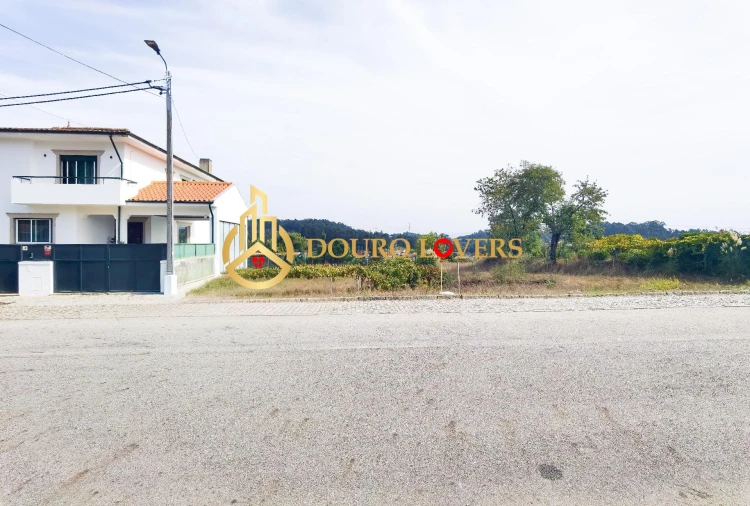 Terreno para Venda em Santa Marinha e São Pedro da Afurada Foto 2