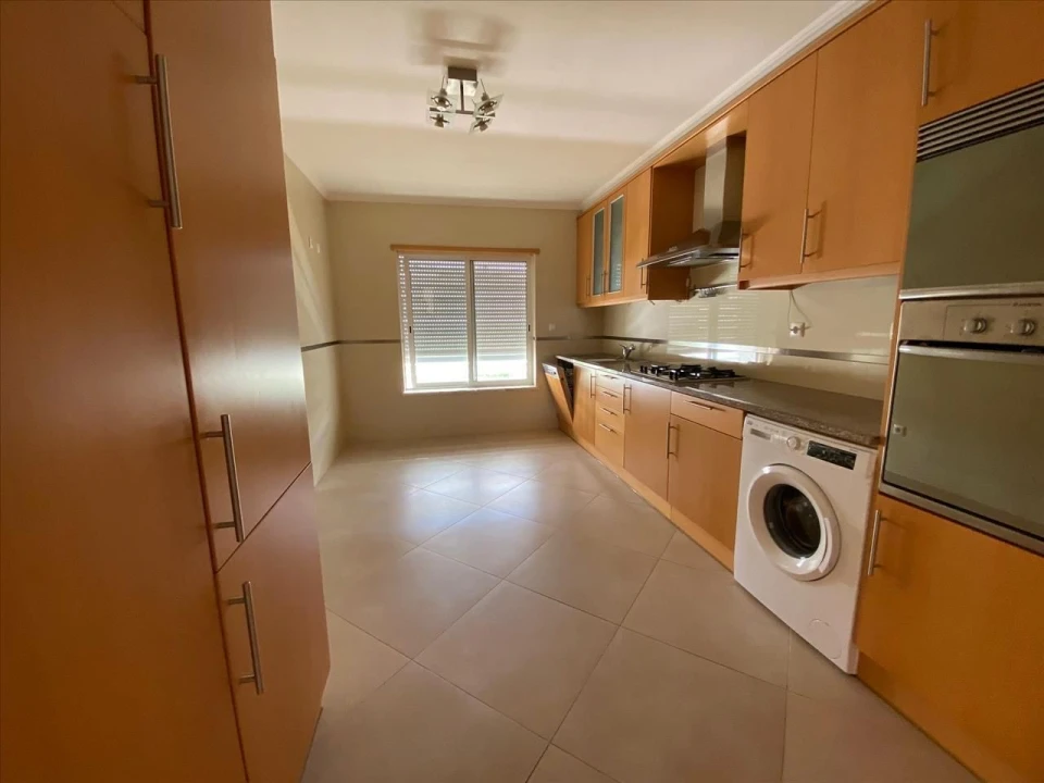 Apartamento T2 para Venda em Sande Vila Nova e Sande São Clemente Foto 4