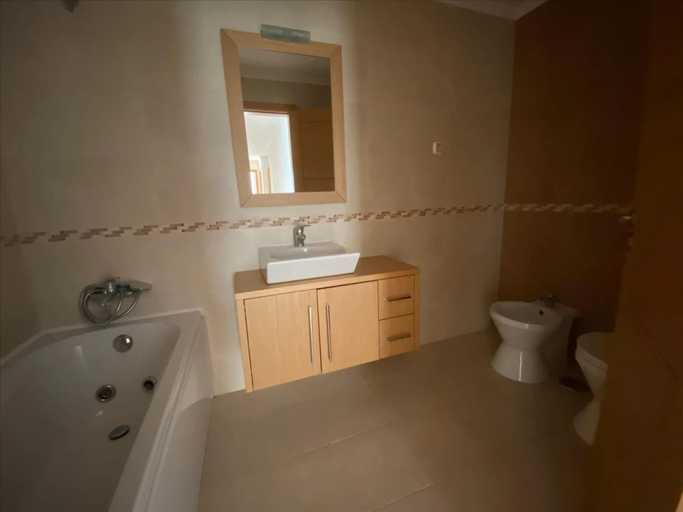 Apartamento T2 para Venda em Sande Vila Nova e Sande São Clemente Foto 9