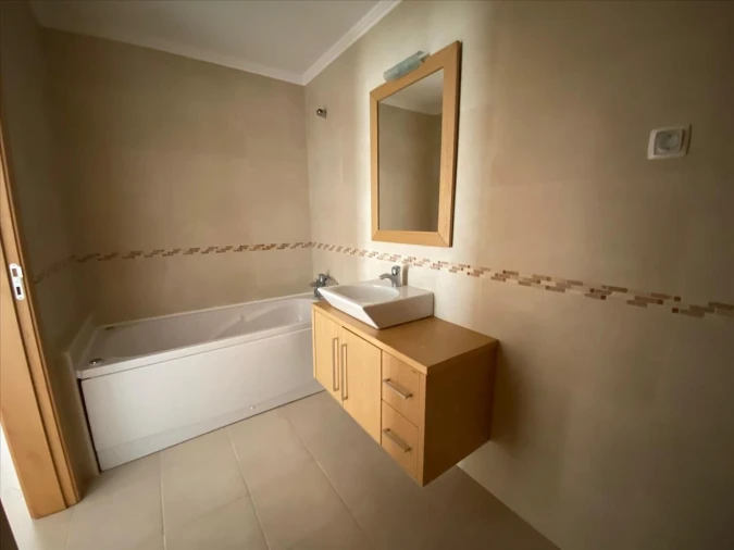 Apartamento T2 para Venda em Sande Vila Nova e Sande São Clemente Foto 8