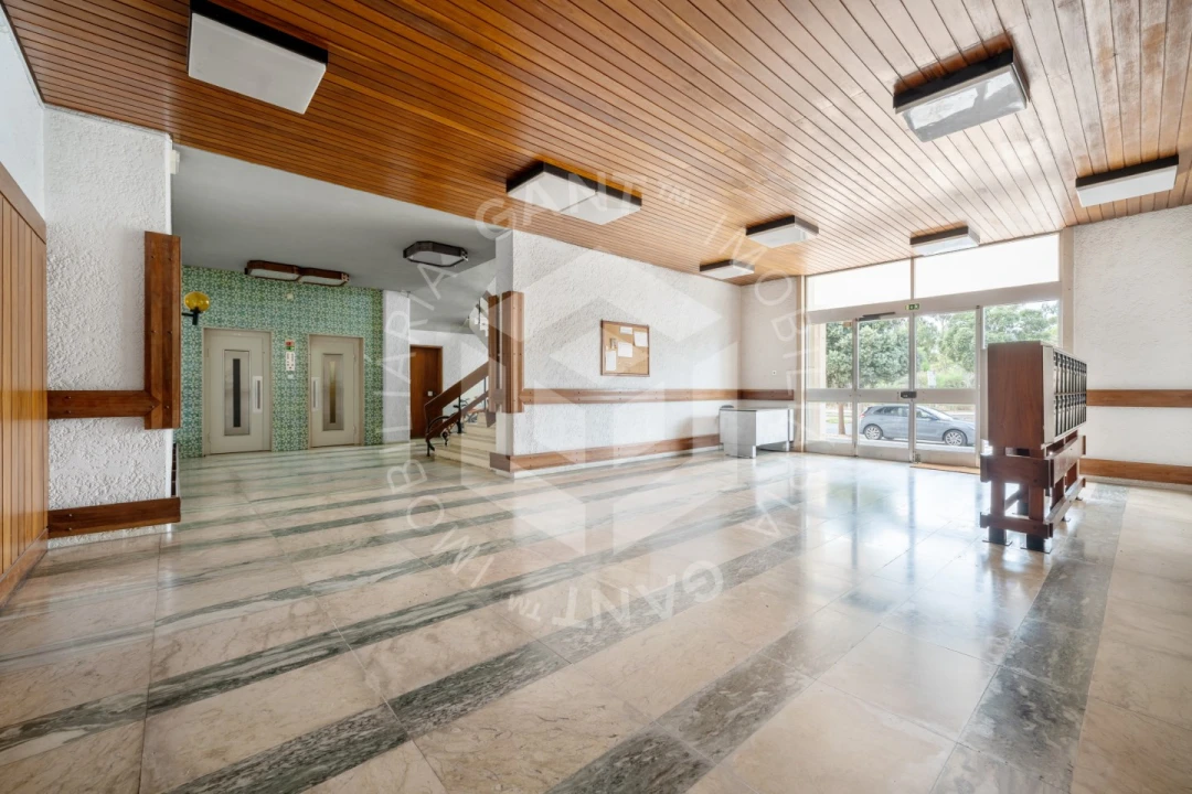 Apartamento T2 para Venda em Costa da Caparica Foto 22