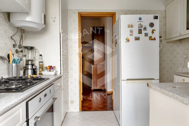 Apartamento T2 para Venda em Costa da Caparica Foto 20