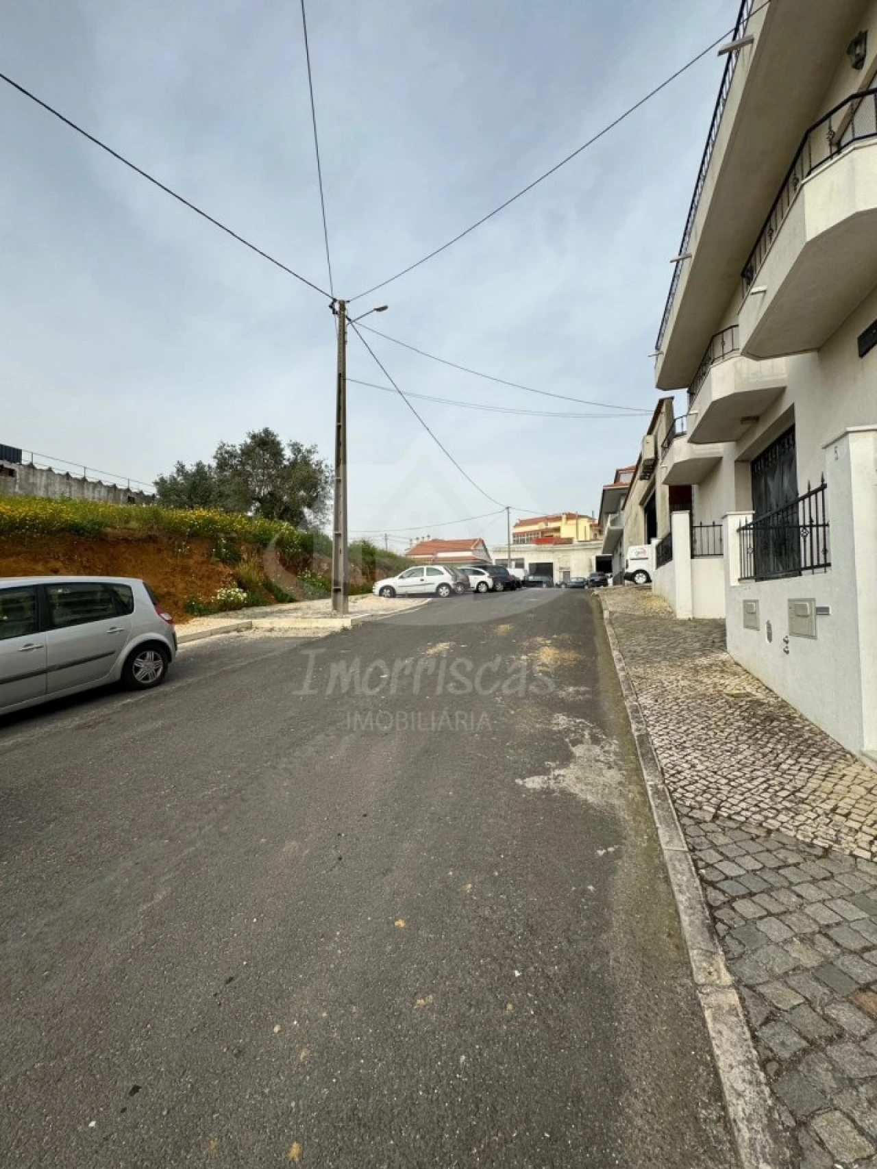 Terreno para Venda em Santo António dos Cavaleiros e Frielas Foto 2
