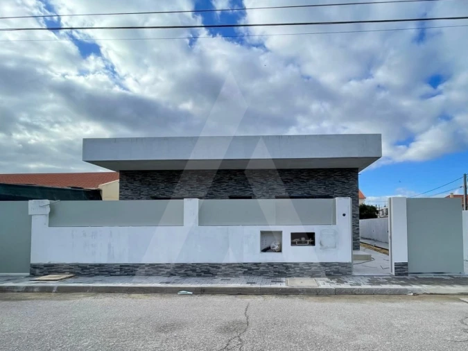 Moradia T3 para Venda em Fernao Ferro Foto 2