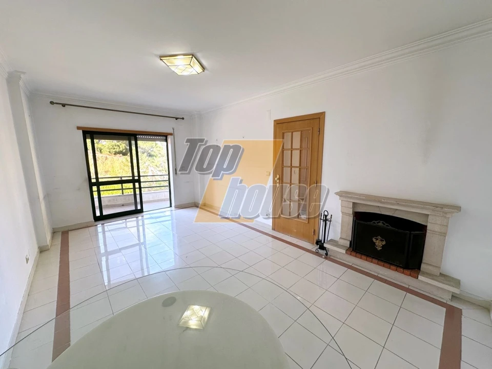 Apartamento T3 para Venda em Laranjeiro e Feijó Foto 1