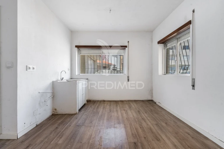 Moradia T3 para Venda em Gulpilhares e Valadares Foto 4