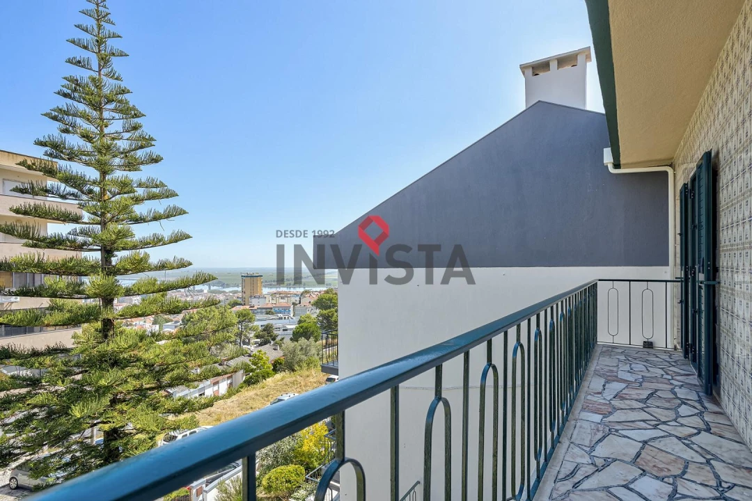 Moradia T4 para Venda em Vila Franca de Xira Foto 27