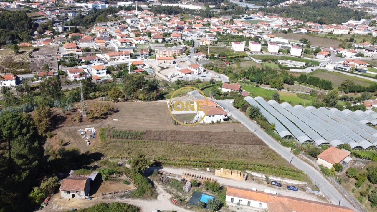 Terreno para Venda em Vilarinho Foto 11