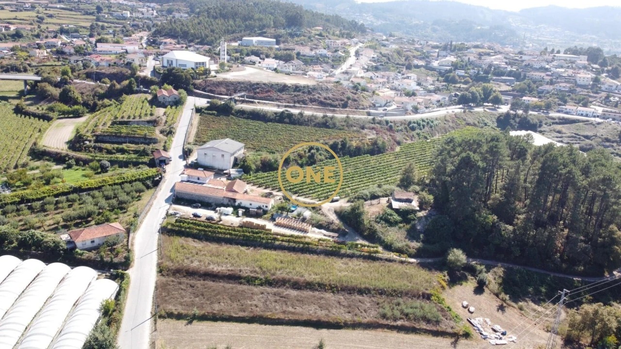 Terreno para Venda em Vilarinho Foto 8