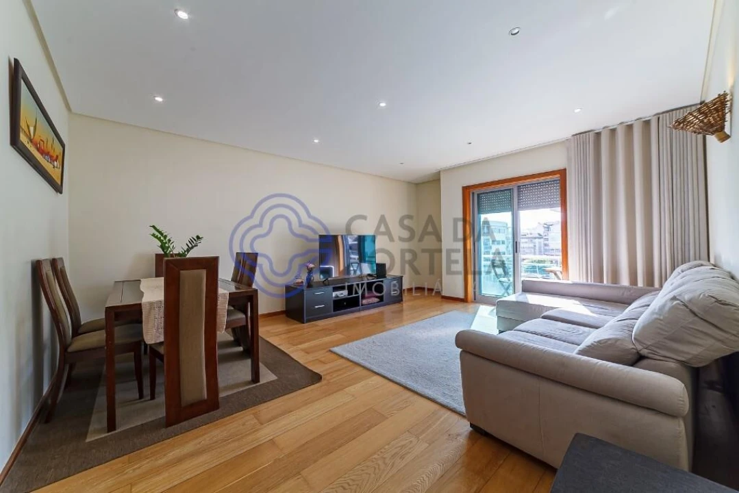 Apartamento T3 para Venda em Santa Maria da Feira, Travanca, Sanfins e Espargo Foto 4