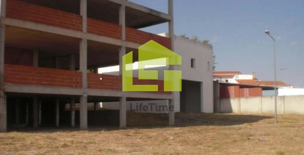 Prédio para Venda em Alvito Foto 2