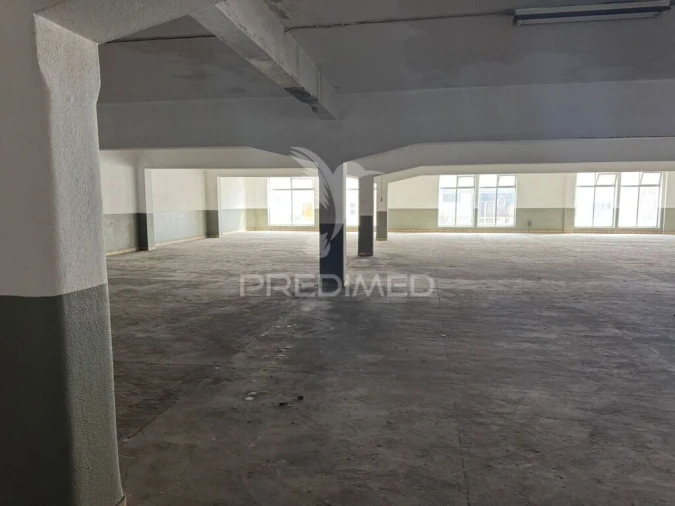 Armazém para Venda em Amora Foto 8