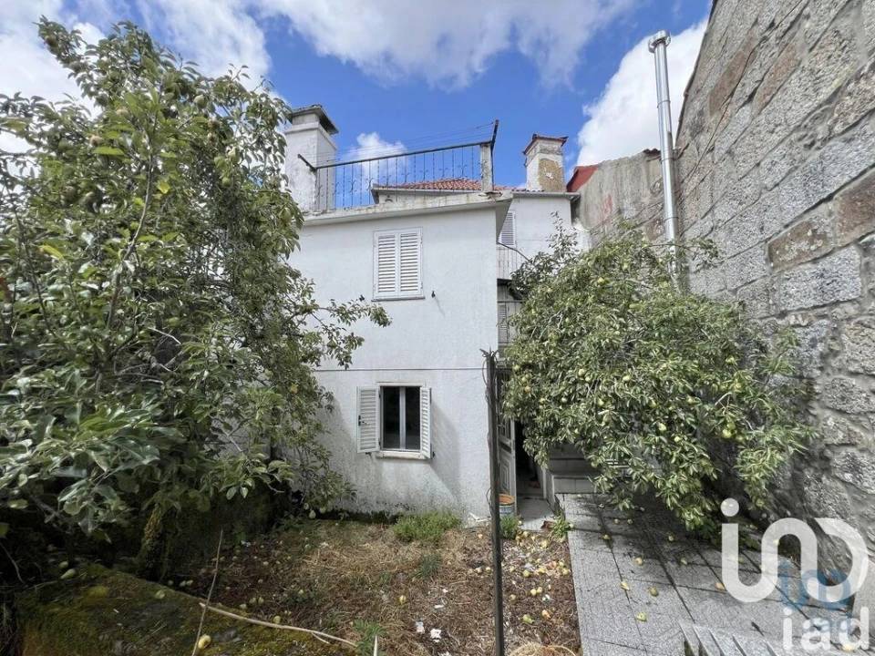 Moradia T2 para Venda em Gosende Foto 5