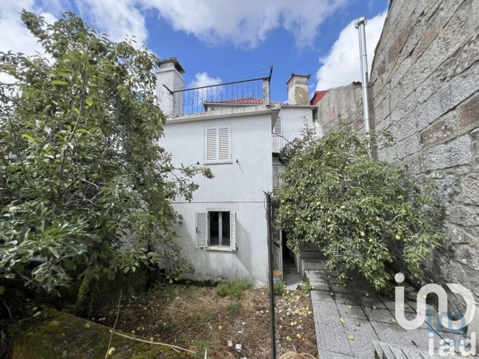 Moradia T2 para Venda em Gosende Foto 5