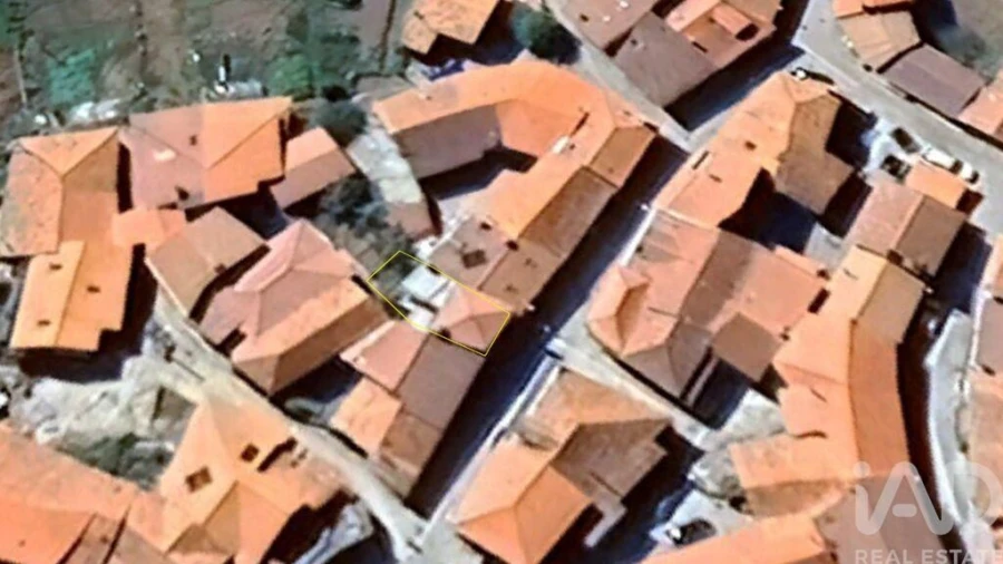 Moradia T2 para Venda em Gosende Foto 23