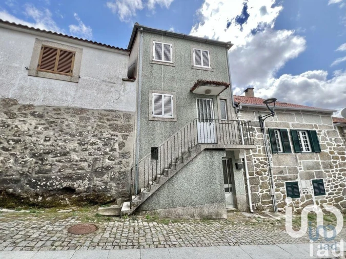 Moradia T2 para Venda em Gosende Foto 3