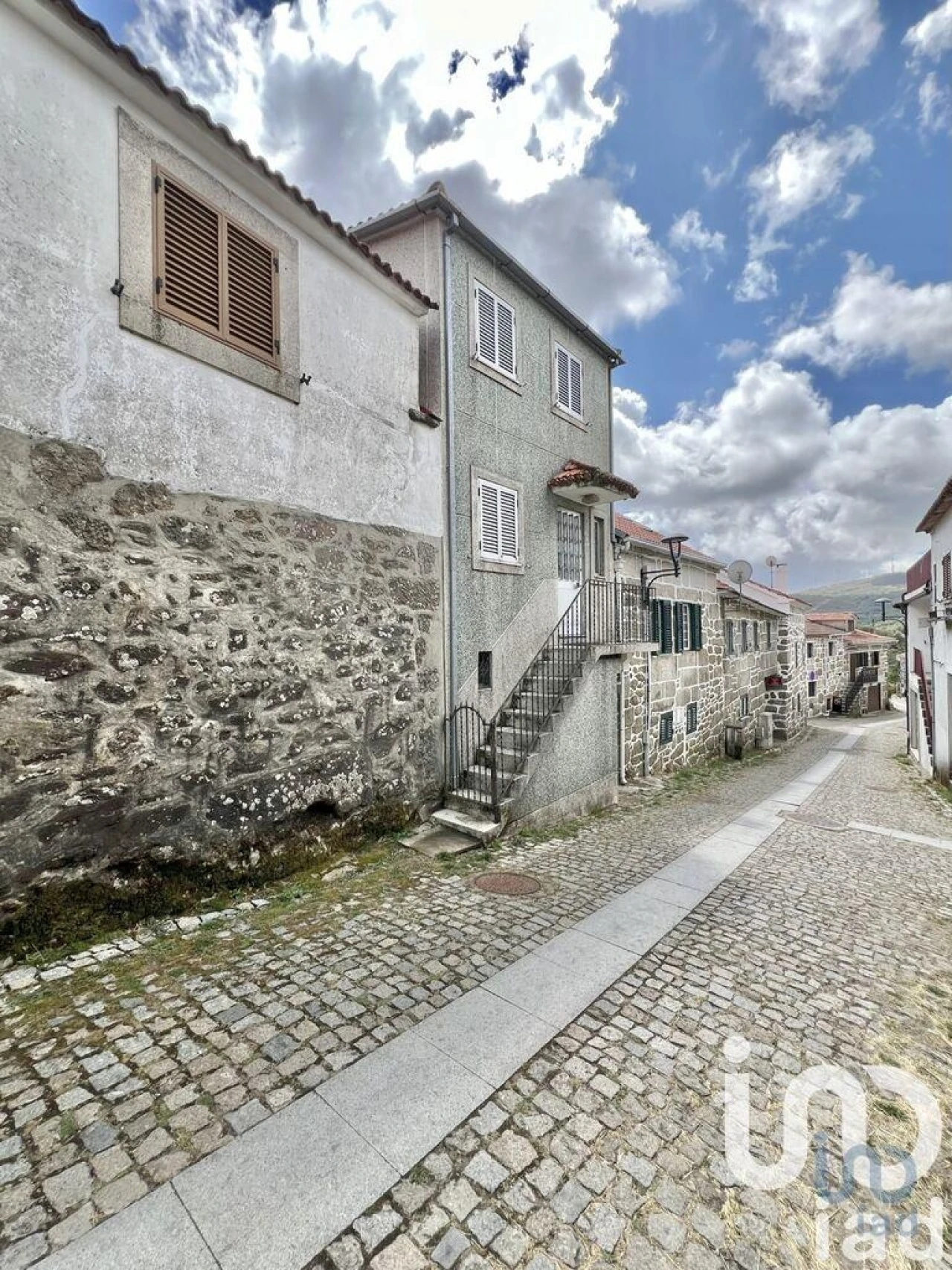 Moradia T2 para Venda em Gosende Foto 4