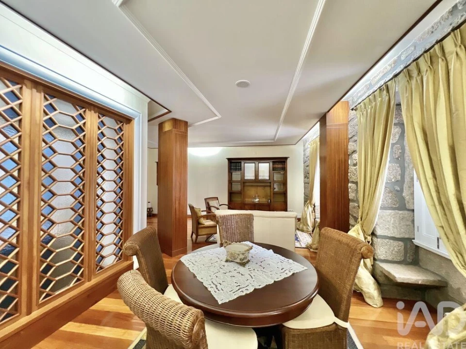 Moradia T5 para Venda em Canas de Senhorim Foto 33