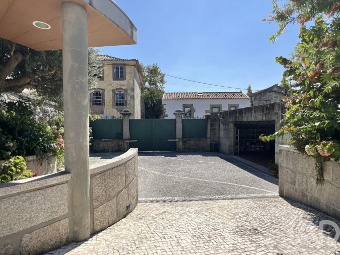 Moradia T5 para Venda em Canas de Senhorim Foto 37