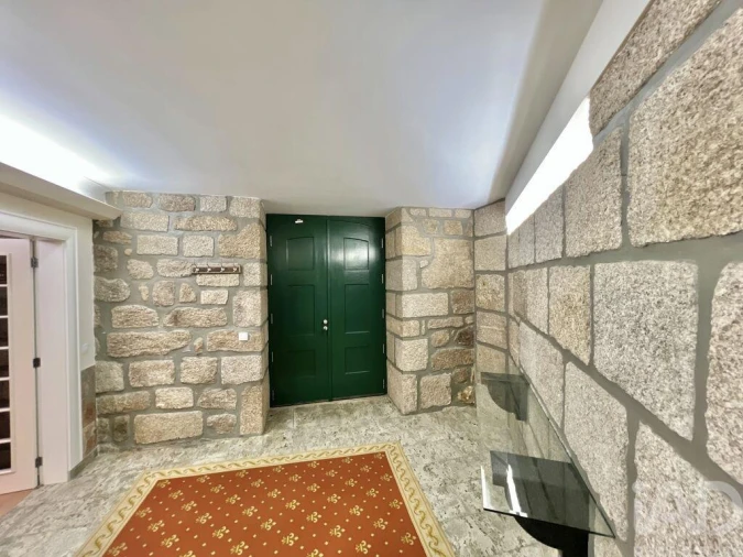 Moradia T5 para Venda em Canas de Senhorim Foto 36