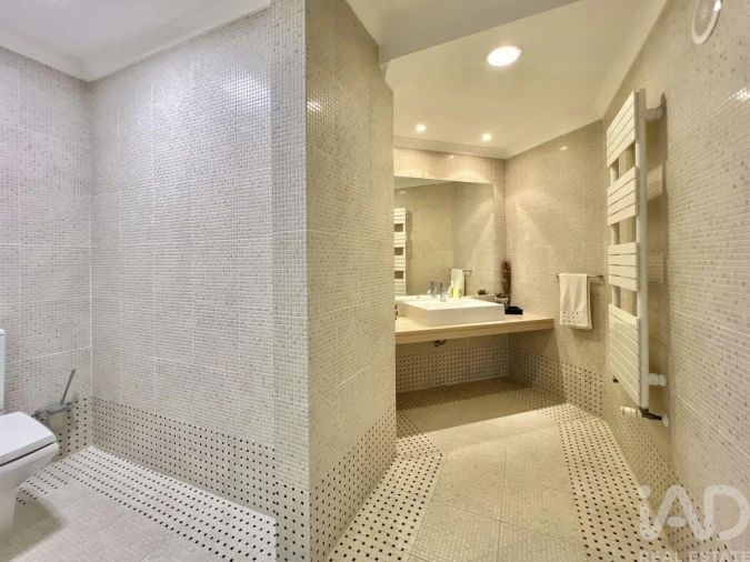 Moradia T5 para Venda em Canas de Senhorim Foto 17