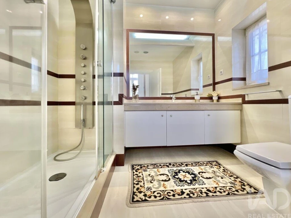 Moradia T5 para Venda em Canas de Senhorim Foto 24