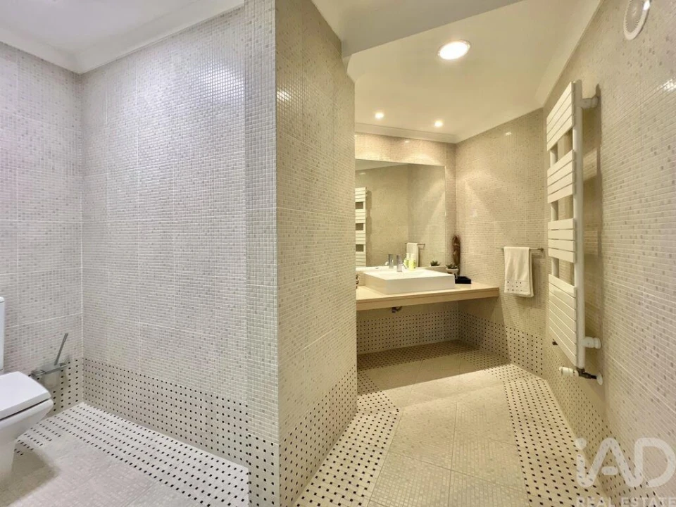 Moradia T5 para Venda em Canas de Senhorim Foto 17