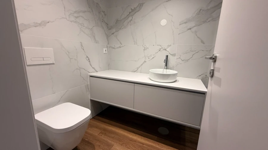 Apartamento T2 para Venda em Urgezes Foto 17