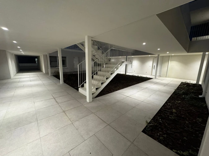 Apartamento T2 para Venda em Urgezes Foto 20