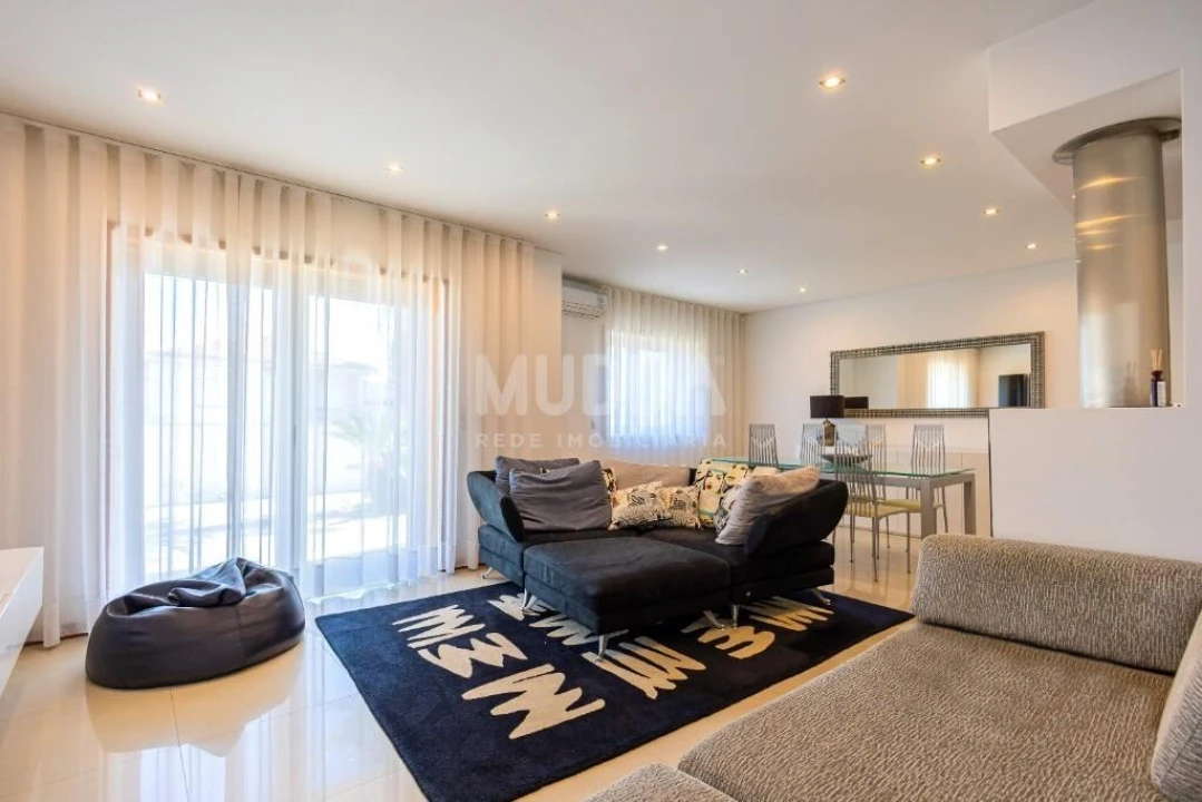 Moradia T4 para Venda em Santa Maria da Feira, Travanca, Sanfins e Espargo Foto 7