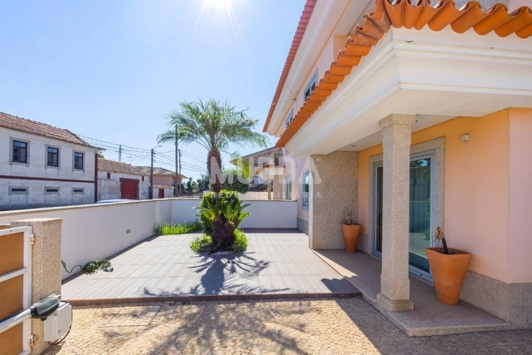 Moradia T4 para Venda em Santa Maria da Feira, Travanca, Sanfins e Espargo Foto 52