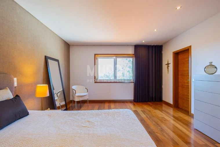 Moradia T4 para Venda em Santa Maria da Feira, Travanca, Sanfins e Espargo Foto 21