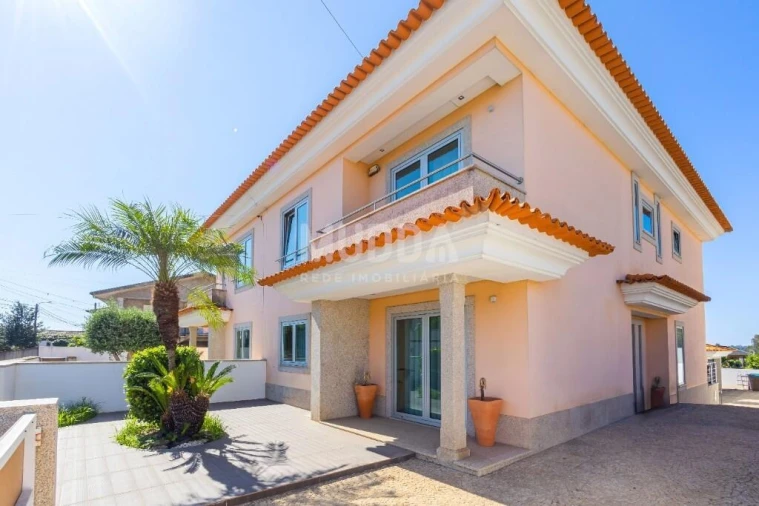 Moradia T4 para Venda em Santa Maria da Feira, Travanca, Sanfins e Espargo Foto 51