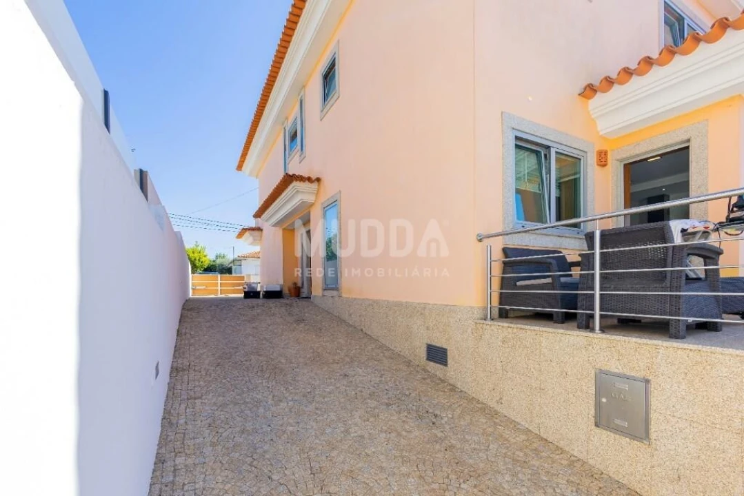 Moradia T4 para Venda em Santa Maria da Feira, Travanca, Sanfins e Espargo Foto 33