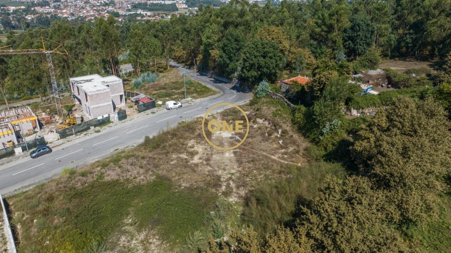Terreno para Venda em Ruivães e Novais Foto 12