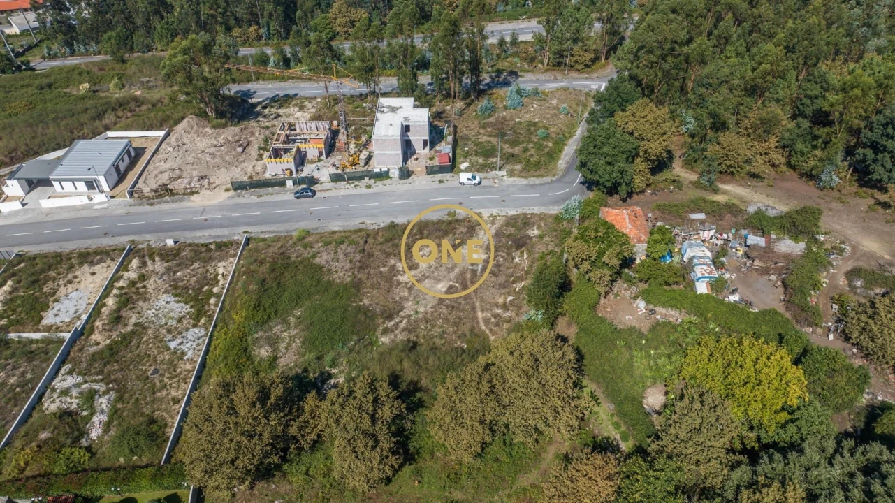 Terreno para Venda em Ruivães e Novais Foto 10