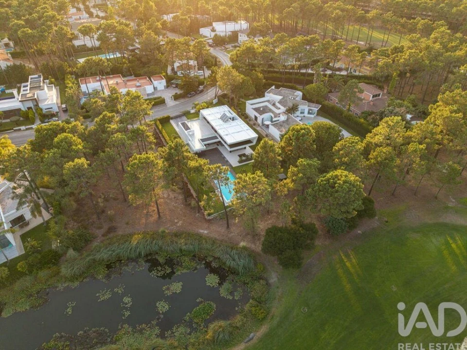 Moradia T5 para Venda em Charneca de Caparica e Sobreda Foto 28