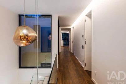 Moradia T5 para Venda em Charneca de Caparica e Sobreda