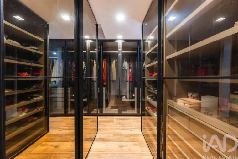 Moradia T5 para Venda em Charneca de Caparica e Sobreda Foto 23