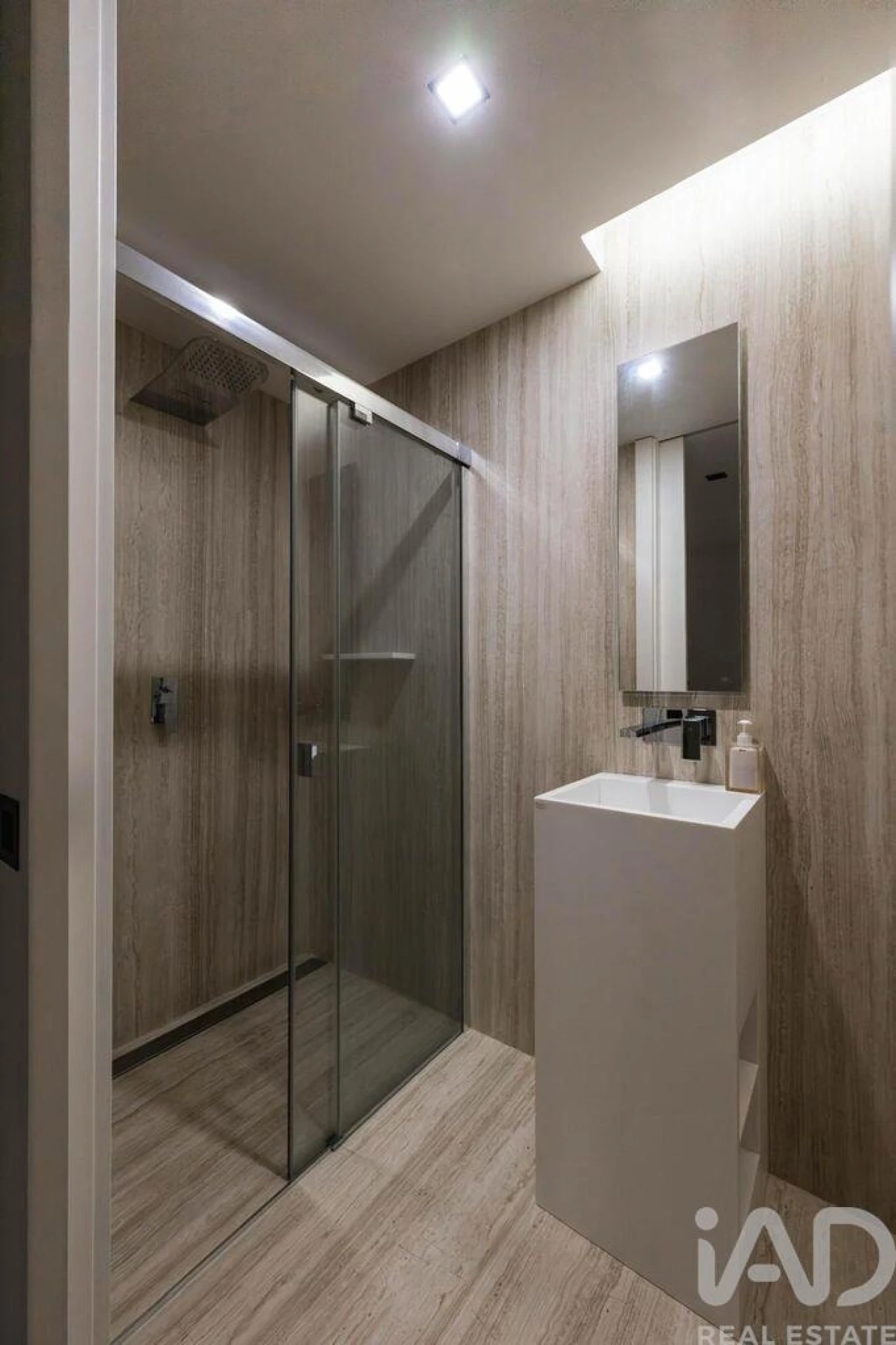 Moradia T5 para Venda em Charneca de Caparica e Sobreda Foto 17