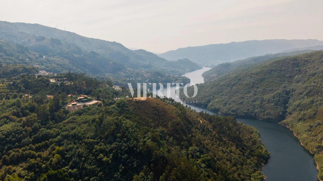 Quinta T3 para Venda em Louredo Foto 50