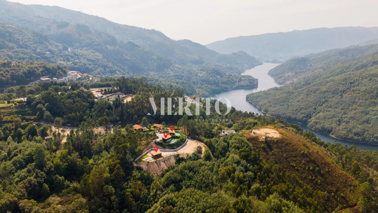 Quinta T3 para Venda em Louredo Foto 52