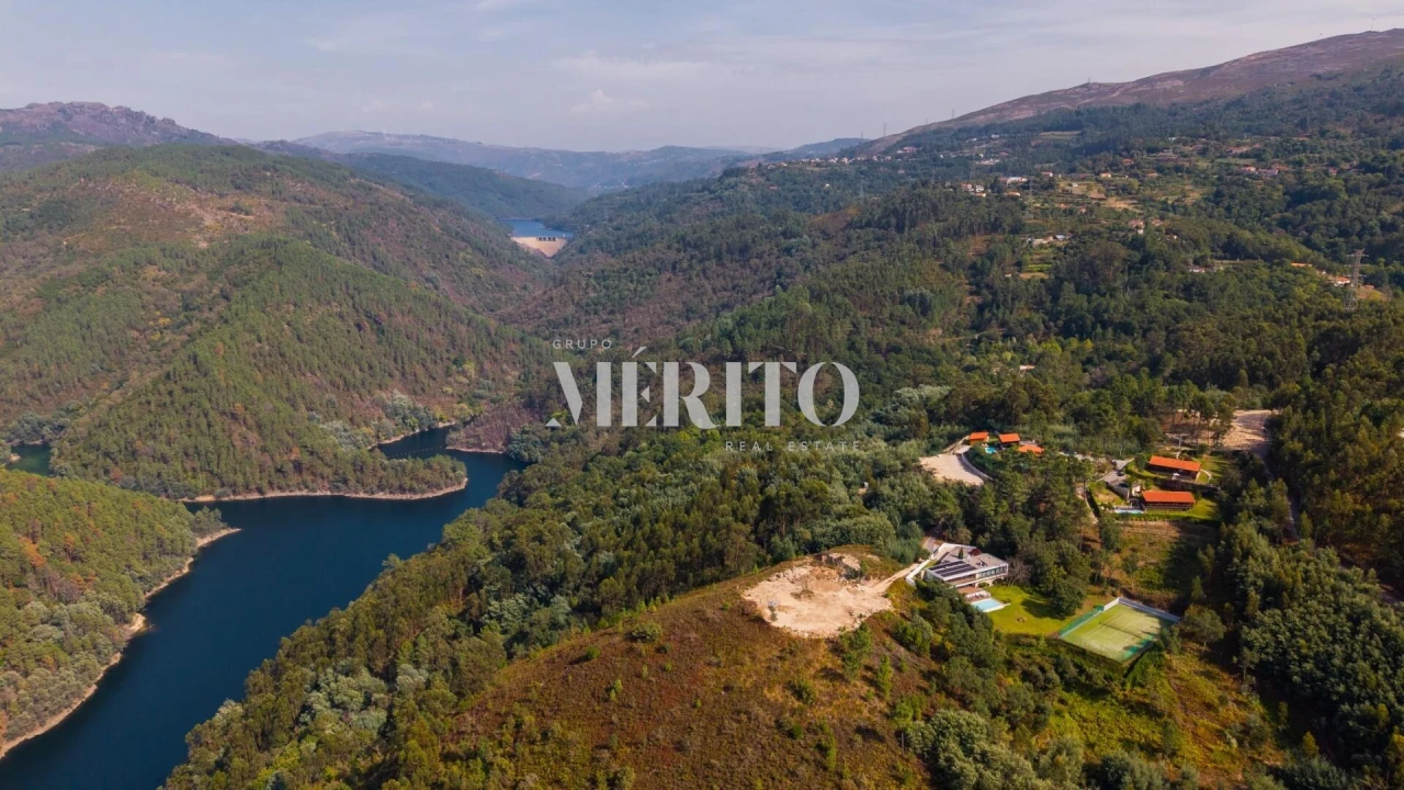 Quinta T3 para Venda em Louredo Foto 57