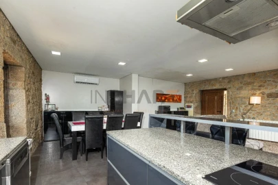 Moradia T5 para Venda em Adaufe