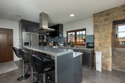 Moradia T5 para Venda em Adaufe