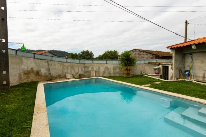Moradia T5 para Venda em Adaufe