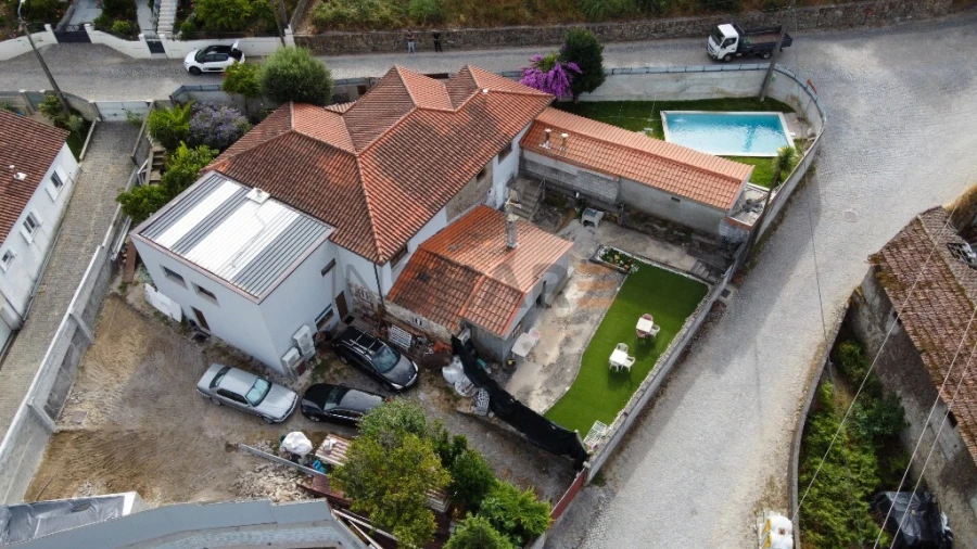 Moradia T5 para Venda em Adaufe Foto 2