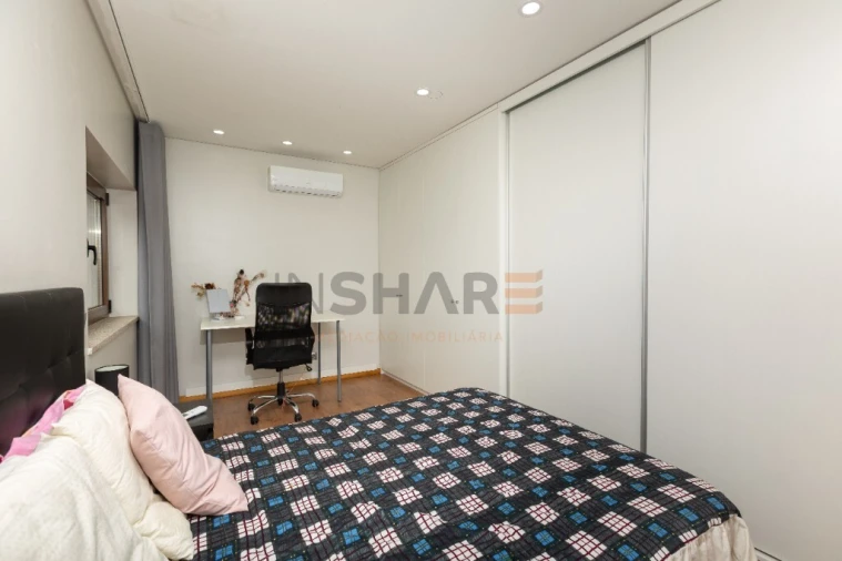 Moradia T5 para Venda em Adaufe Foto 13