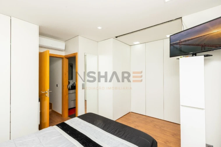 Moradia T5 para Venda em Adaufe Foto 42